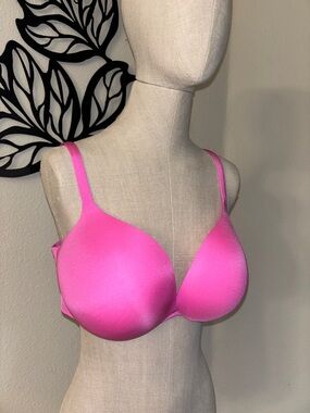 NWT: SKIMS - ULTIMATE PLUNGE PUSH-UP BRA